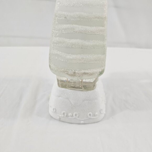 Hallmark HOME SWEET HOME Color Changing Lights Snow Globe Christmas Lights Show - Picture 14 of 17